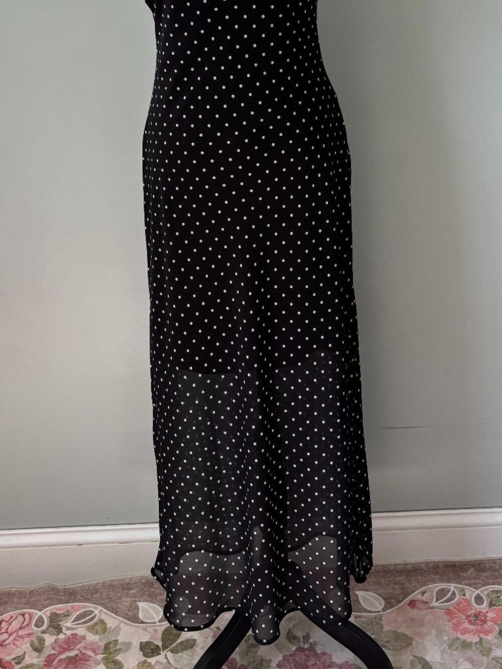 GUESS Akilina Polka Dot Midi Dress Size Medium NWT - Picture 4 of 7